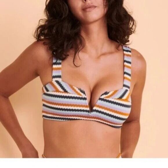 L*Space Lee Lee Bikini Top Size XS NWT - Picture 1 of 6